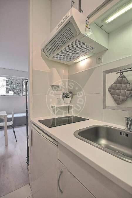 Cocina Estudio amueblado - 17m²  - Place des Fêtes - París