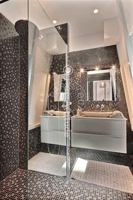 Bathroom Furnished house - 90m²  - 2 bedrooms - Ecole Militaire / Unesco / Duroc - Paris