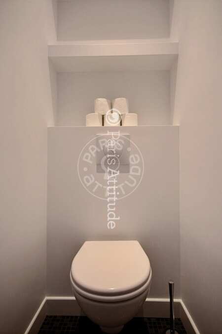 Toilet Furnished house - 90m²  - 2 bedrooms - Ecole Militaire / Unesco / Duroc - Paris