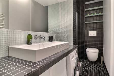 Bathroom Furnished apartment - 62m²  - 2 bedrooms - La Muette / Bois de Boulogne - Paris