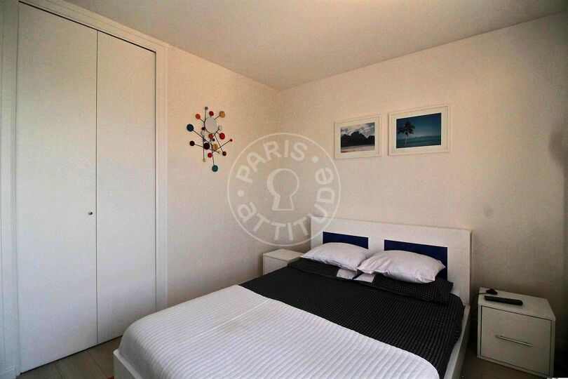 1 locale arredato - Parigi 75009 - 11544