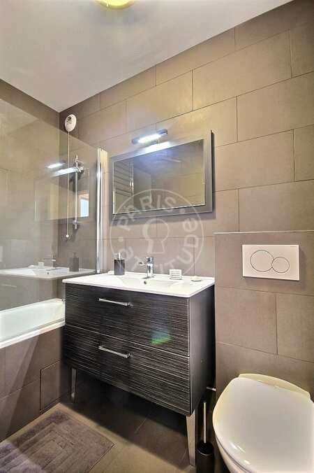 Salle de bain Studio meublé - 32m²  - Daumesnil - Paris