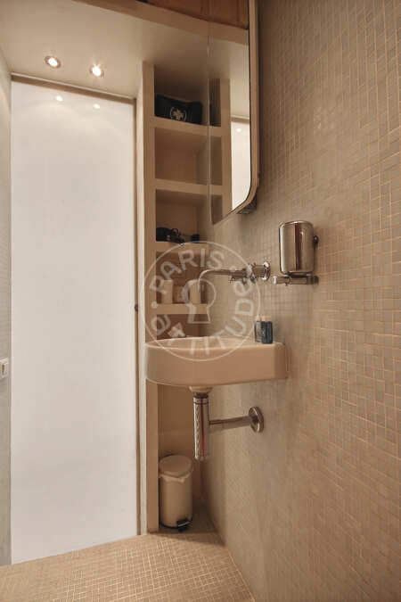 Salle de bain Studio meublé - 22m²  - Charonne - Paris