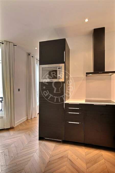 Kitchen Furnished studio alcove - 42m²  - Pyramides / Palais Royal - Paris