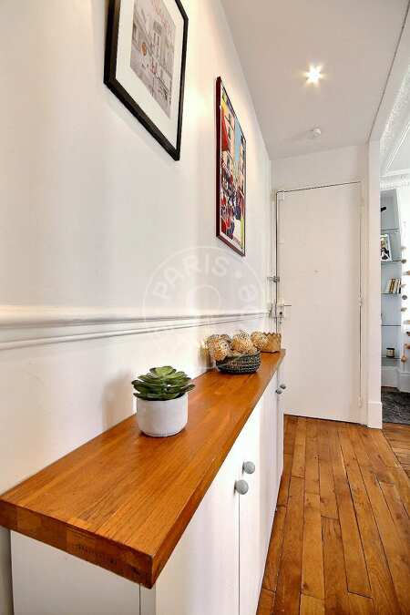 Entrada Apartamento mobilado - 27m²  - 1 quarto - Batignolles - Paris