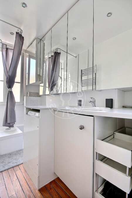 Casa de banho Apartamento mobilado - 27m²  - 1 quarto - Batignolles - Paris