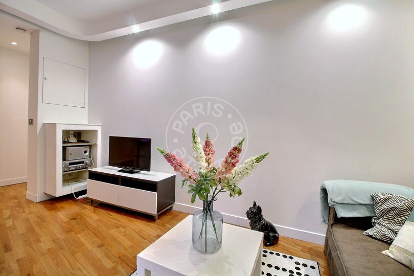 1 locale arredato - Parigi 75010 - 11669