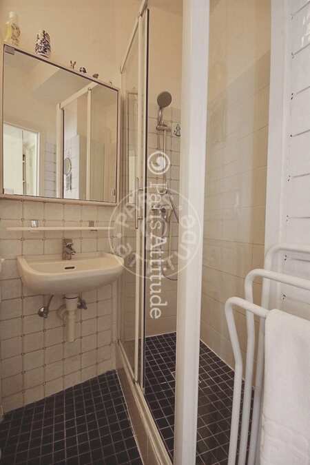 Salle de bain Appartement meublé - 35m²  - 1 chambre - Saint-Germain - Paris