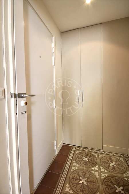 Entrance Furnished studio alcove - 20m²  - Montorgueil - Paris
