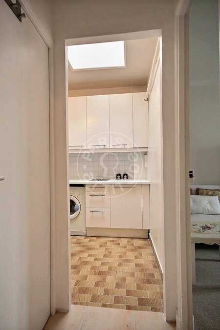 Entrada Quitinete mobilado - 23m²  - Convention - Paris