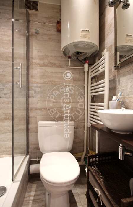 Bathroom Furnished apartment - 25m²  - 1 bedroom - Issy-les-Moulineaux
