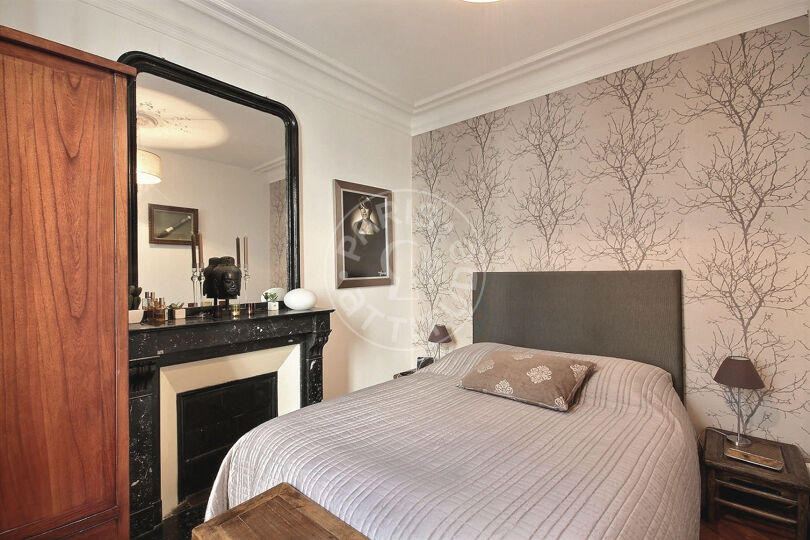 2 locali arredato - Parigi 75008 - 11830