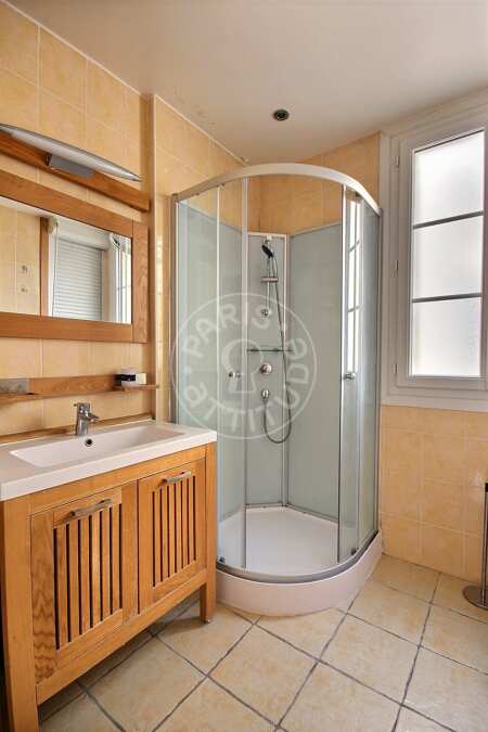 Salle de bain Appartement meublé - 50m²  - 1 chambre - Boulogne-Billancourt