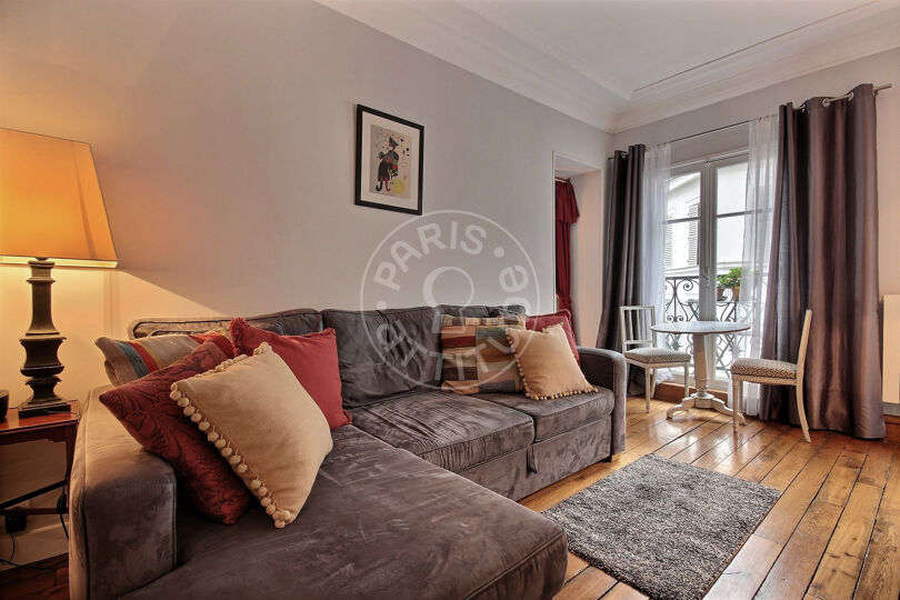 1 locale arredato - Parigi 75018 - 11872