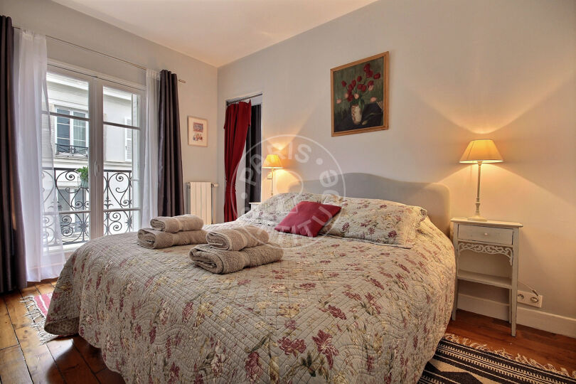 1 locale arredato - Parigi 75018 - 11872