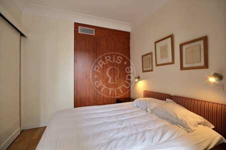 Bedroom Furnished apartment - 50m²  - 2 bedrooms - Montparnasse - Paris