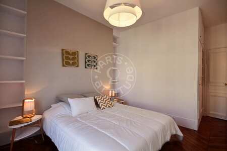 Quarto Apartamento mobilado - 81m²  - 2 quartos - Miromesnil - Paris