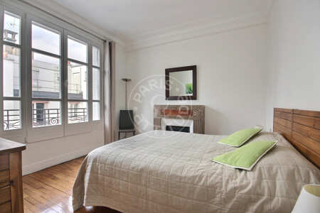 Schlafzimmer Möblierte wohnung - 81m²  - 2 Zimmer - Maison de la Radio - Paris