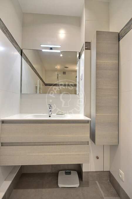 Badezimmer Möblierte wohnung - 81m²  - 2 Zimmer - Maison de la Radio - Paris