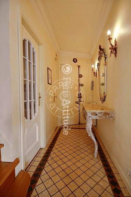 Entrée Appartement meublé - 80m²  - 2 chambres - Saint-Lazare - Paris