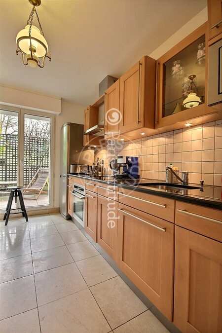 Kitchen Furnished apartment - 70m² - 2 bedrooms - Issy-les-Moulineaux