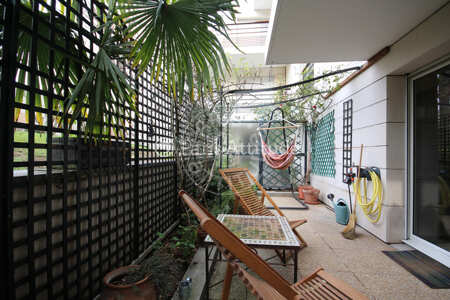 Terrace Furnished apartment - 70m² - 2 bedrooms - Issy-les-Moulineaux