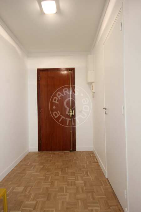 Entrance Furnished apartment - 57m²  - 2 bedrooms - Daumesnil - Paris