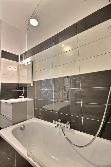 Baño Piso amueblado - 46m²  - 1 dormitorio - Victor Hugo - París