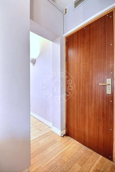 Entrada Quitinete mobilado - 38m²  - Champs-Elysées - Paris