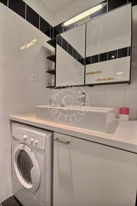 Badezimmer Möblierte studio - 35m²  - Montmartre / Place des Abbesses - Paris