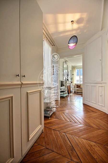Entrance Furnished apartment - 92m²  - 2 bedrooms - Temple - Paris
