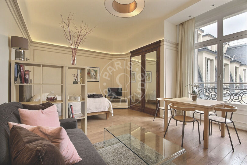 Furnished studio - Paris 75008 - 12123