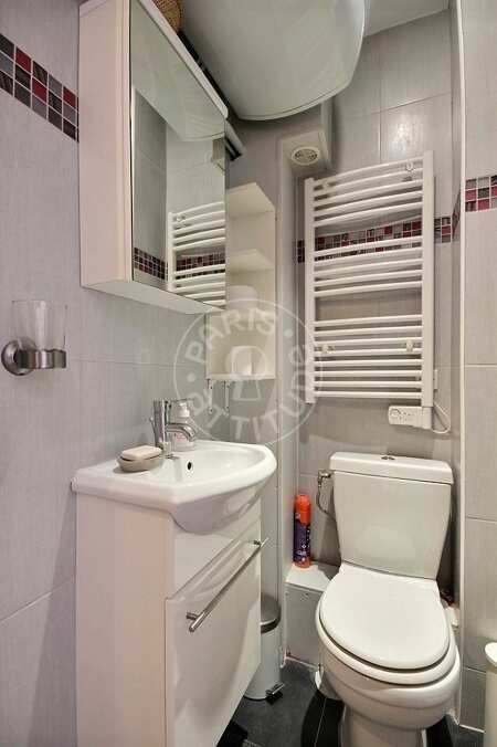 Bathroom Furnished apartment - 31m²  - 1 bedroom - Oberkampf - Paris