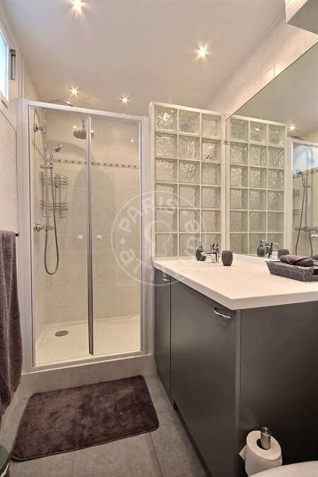 Badezimmer Möblierte studio - 25m²  - Bir-Hakeim - Paris