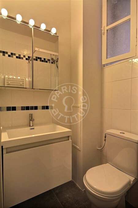 Bathroom Furnished apartment - 42m²  - 1 bedroom - Nation - Paris