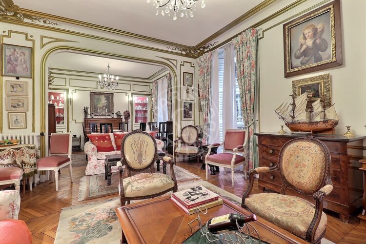 Living room - Furnished 3 bedrooms - Paris 75008 - 12158
