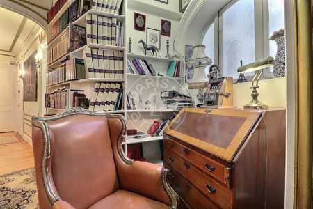 Entrada Apartamento mobilado - 103m²  - 3 quartos - Saint-Lazare - Paris