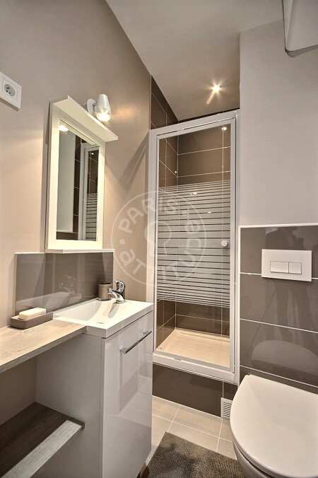 Badezimmer Möblierte alkovenwohnung - 21m²  - Oberkampf - Paris