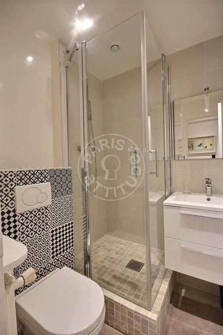 Badezimmer Möblierte studio - 20m²  - Ecole Militaire / Unesco / Duroc - Paris