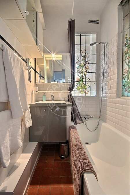 Casa de banho Apartamento mobilado - 84m²  - 2 quartos - Saint-Paul - Paris