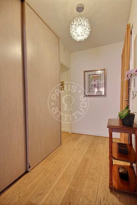 Entrada Piso amueblado - 95m²  - 2 dormitorios - Bir-Hakeim - París