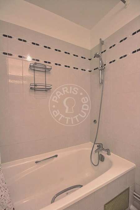Salle de bain Appartement meublé - 58m²  - 1 chambre - Montrouge