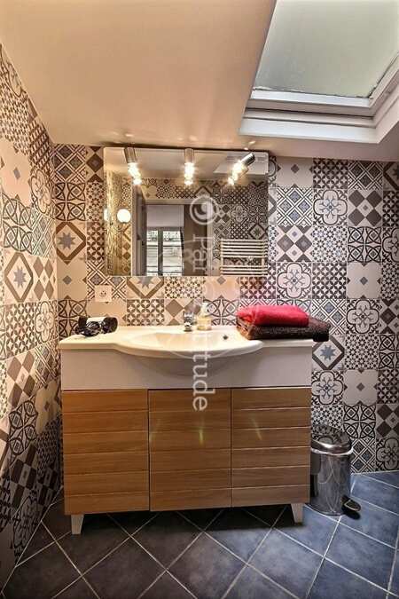 Salle de bain Duplex meublé - 42m²  - 1 chambre - Musée Picasso - Paris