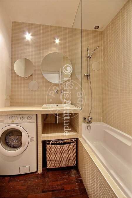 Bathroom Furnished apartment - 40m² - 1 bedroom - Montorgueil - Paris