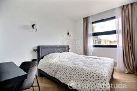 Schlafzimmer Möblierte wohnung - 97m²  - 2 Zimmer - Triangle d'Or - Paris