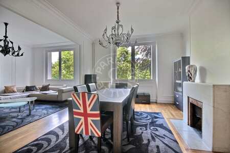 Sala da pranzo Appartamento arredato - 138m²  - 3 locali - Neuilly-sur-Seine