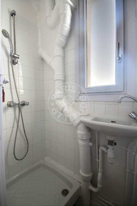 Baño Estudio amueblado - 20m²  - Porte des Lilas - París