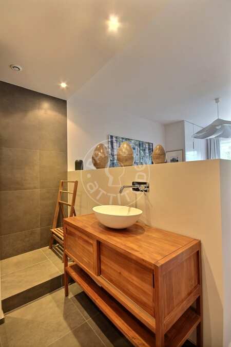 Salle de bain Appartement meublé - 150m²  - 3 chambres - Boulogne-Billancourt