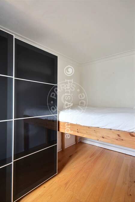 Bedroom Furnished apartment - 34m²  - 1 bedroom - Montmartre / Place des Abbesses - Paris