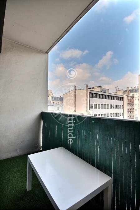 Balcony Furnished studio - 26m² - Pereire - Paris